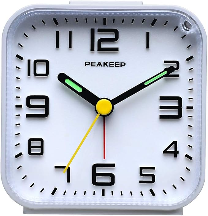 Peakeep 3D Numbers No Tick-Tock Analog Alarm Clock by PEAKEEP