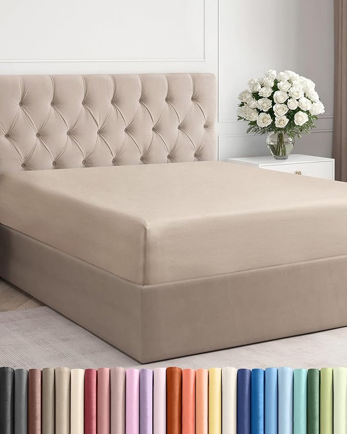 Queen Fitted Bed Sheet by CGKUnlimited