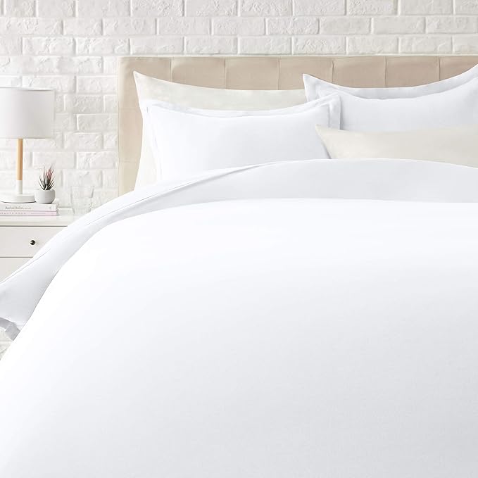 Amazon Basics Lightweight Wrinkle-Resistant Microfiber 3 Piece Duvet Cover Set by AmazonBasics