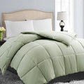 EASELAND King Size Down Alternative Comforter by EASELAND