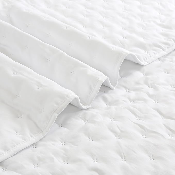 ROARINGWILD White Twin Size Quilt Bedding Sets - Image 6