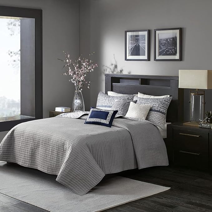 Madison Park Queen Quilt Set Lustrous Jacquard & Glitter Accent Coverlet Set - Image 14