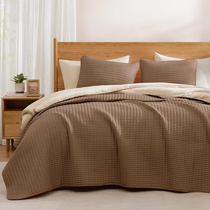 WRENSONGE Queen Quilt-3 Pieces Lightweight Bedspreads Brown Queen Size Quilt by WRENSONGE