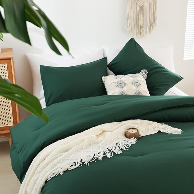 ROSGONIA Queen Comforter Set Emerald Green, All Season Blanket Lightweight - Image 6