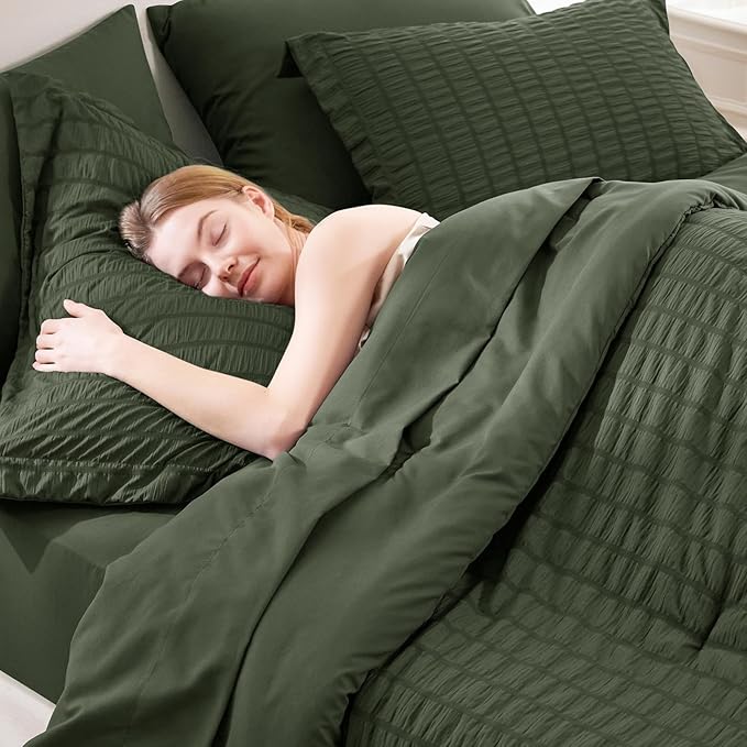 CozyLux King Size Comforter Set Dark Green Seersucker 7 Pieces Bed in a Bag - Image 3