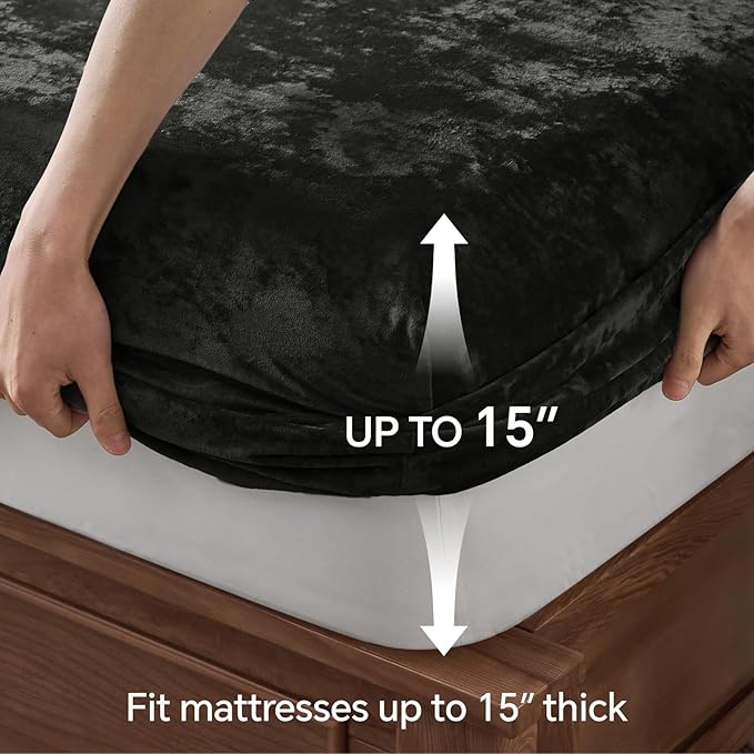BEDELITE Velvet Fitted Sheet and Pillowcases Set, Luxury Soft Fuzzy Bottom Sheet - Image 5