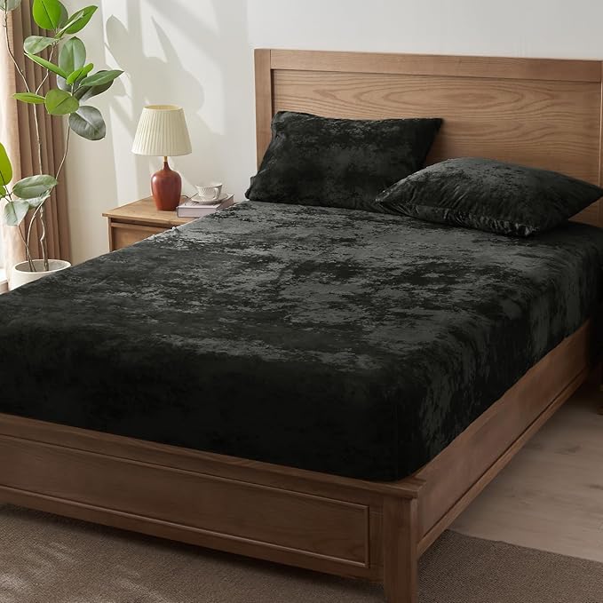 BEDELITE Velvet Fitted Sheet and Pillowcases Set, Luxury Soft Fuzzy Bottom Sheet - Image 6