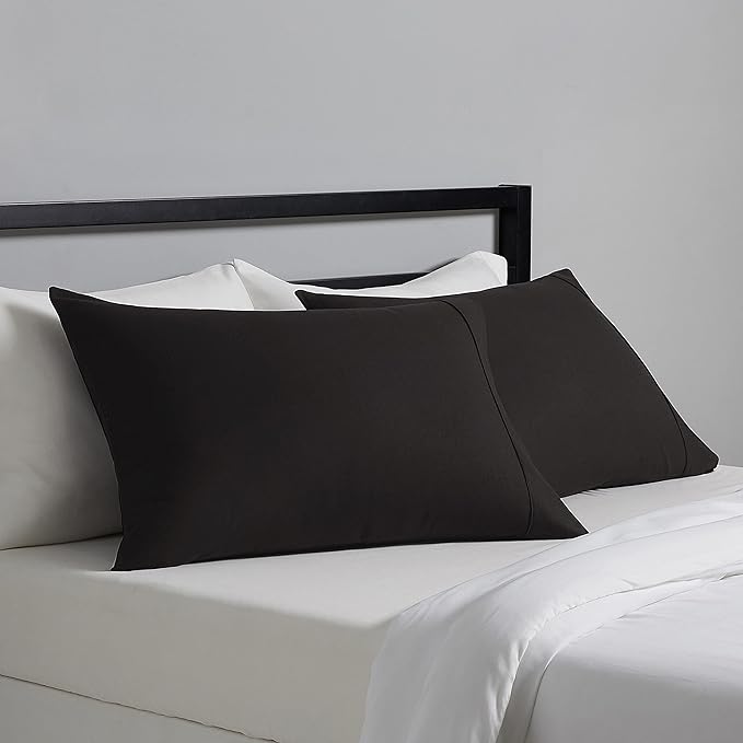 Amazon Basics Standard Pillowcases Set of 2 by AmazonBasics