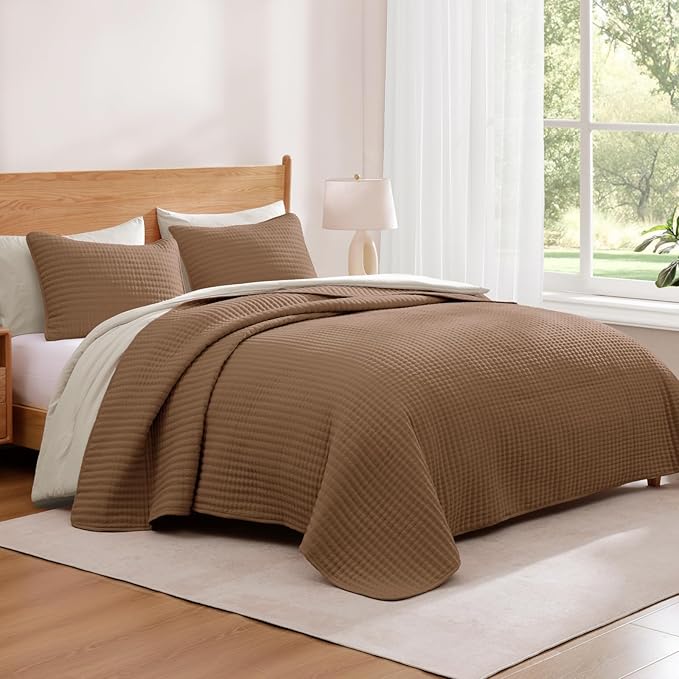 WRENSONGE King Size Quilt-3 Pieces Lightweight Bedspreads Brown King Quilt - Image 2