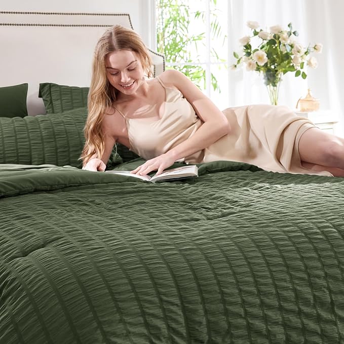 CozyLux California King Comforter Set - Image 3