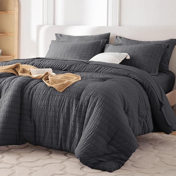 MUXHOMO 7 Pieces Queen Comforter Set, Seersucker Bed in a Bag Queen Size by MUXHOMO