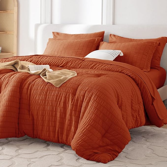 MUXHOMO 7 Pieces King Comforter Set, Seersucker Bed in a Bag King Size by MUXHOMO