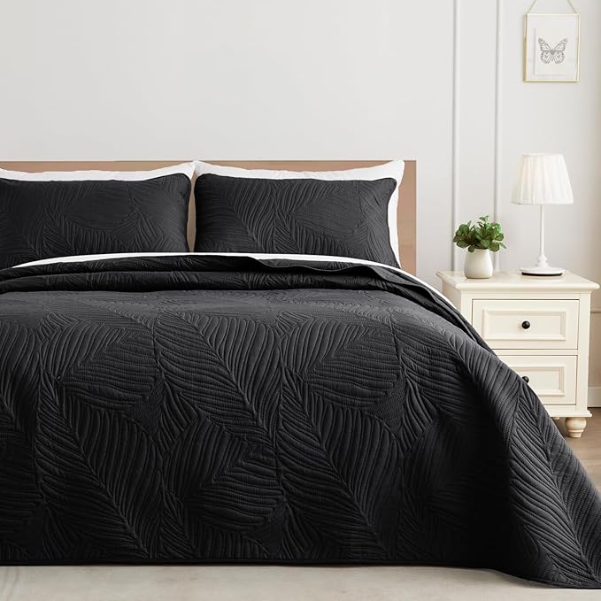 Exclusivo Mezcla California King Quilt Bedding Set, Lightweight Black Quilts by ExclusivoMezcla