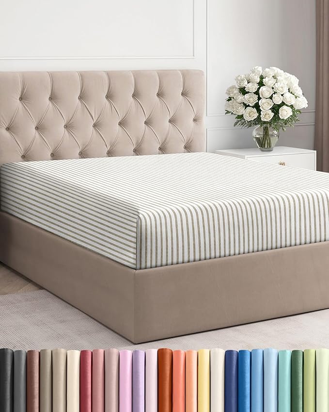 Queen Fitted Bed Sheet by CGKUnlimited