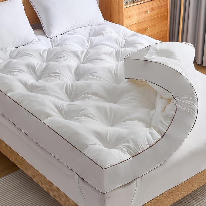 WhatsBedding 4 Inch Memory Foam Mattress Topper King Size by WhatsBedding