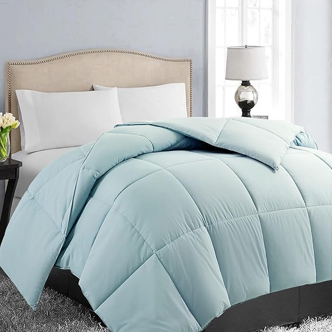 EASELAND Oversized King Down Alternative Comforter by EASELAND