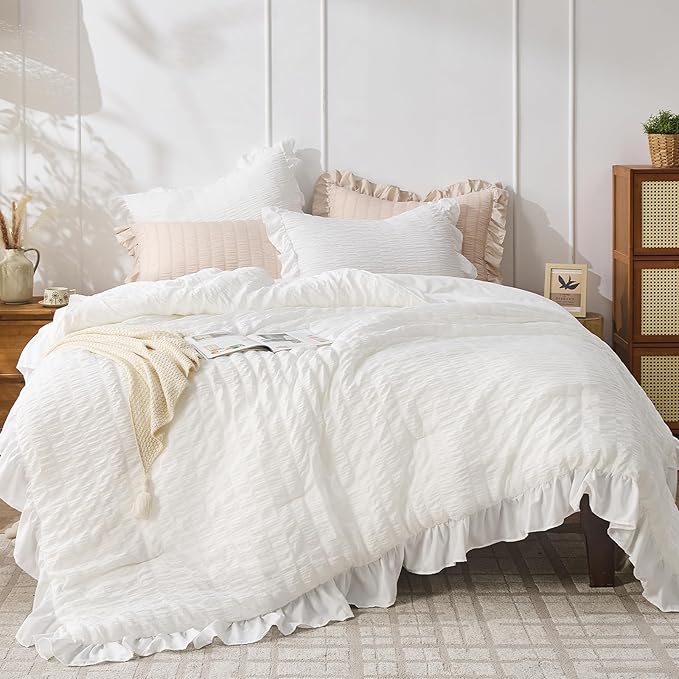 JOLLYVOGUE White Comforters Queen Size, 3 Pieces Ruffle Seersucker Queen by JOLLYVOGUE