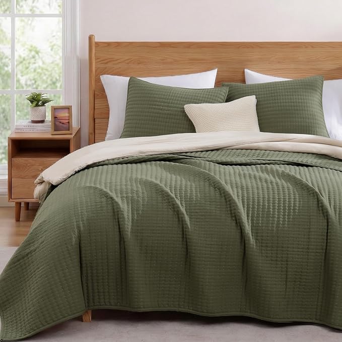 WRENSONGE Twin Quilt-2 Pieces Lightweight Bedspreads Olive Green Twin Quilt by WRENSONGE