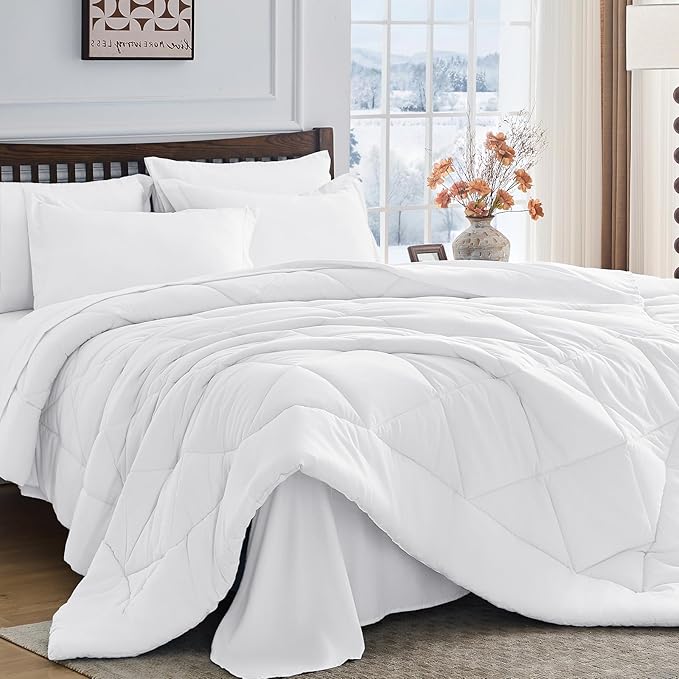HEVUMYI Full Comforter Set by HEVUMYI