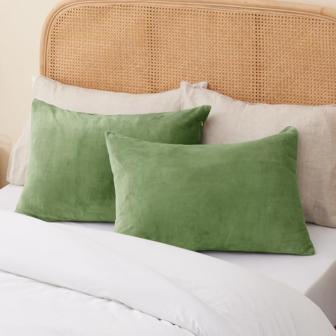 BEDELITE Flannel Pillow Cases Queen Size Set of 2, Super Soft Fleece Pillowcases - Image 8