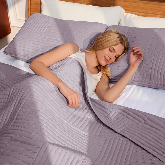 Whale Flotilla Ultra Soft California King Quilt Bedding Set, Lightweight - Image 4
