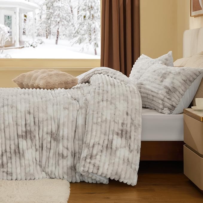 BEDELITE Fleece Twin Comforter Set -Super Soft & Warm Fluffy Grey&White Bedding - Image 4