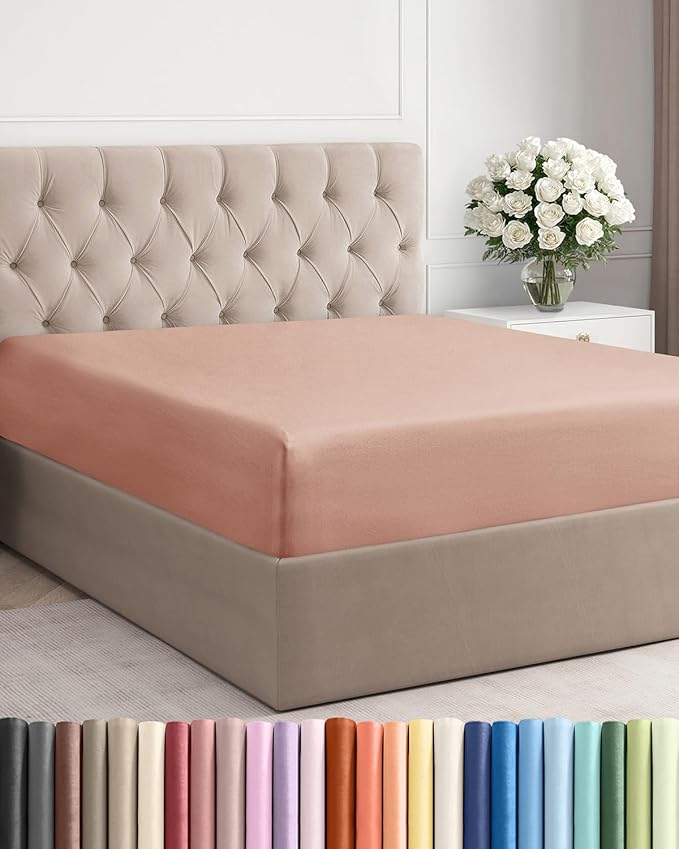 Queen Fitted Bed Sheet by CGKUnlimited