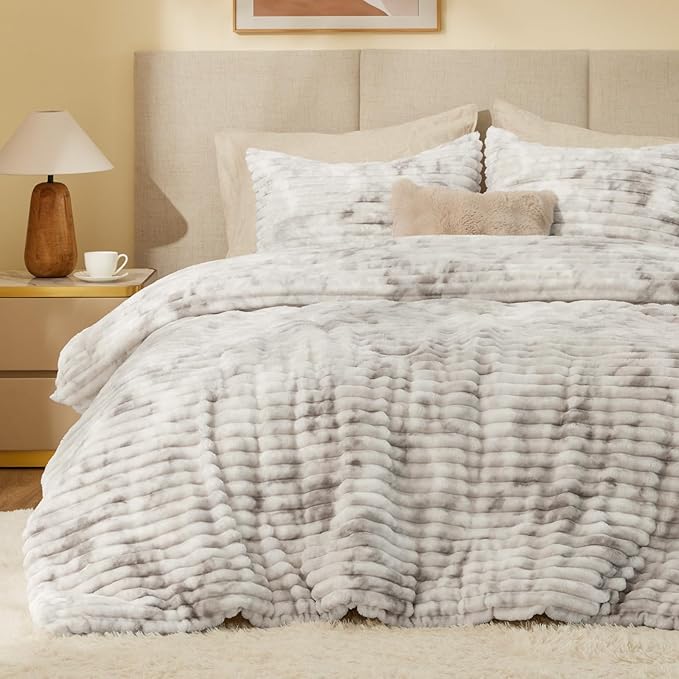 BEDELITE Fleece Queen Comforter Set -Super Soft & Warm Fluffy Grey&White Bedding by BEDELITE
