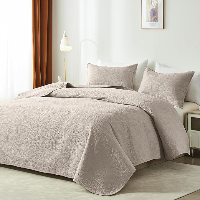 akkialla Taupe King/Cal King Quilt Set, Ultrasonic Lightweight Bedspread - Image 2