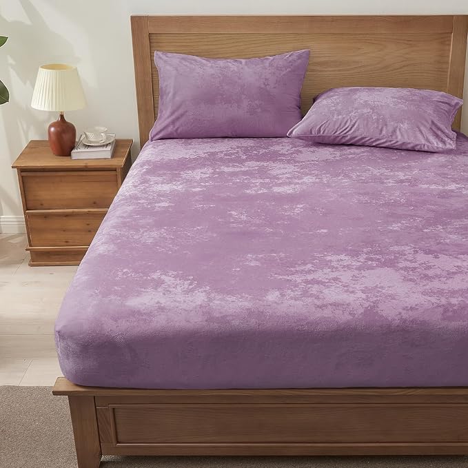 BEDELITE Velvet Fitted Sheet and Pillowcase Set, Luxury Soft Fuzzy Bottom Sheet - Image 9