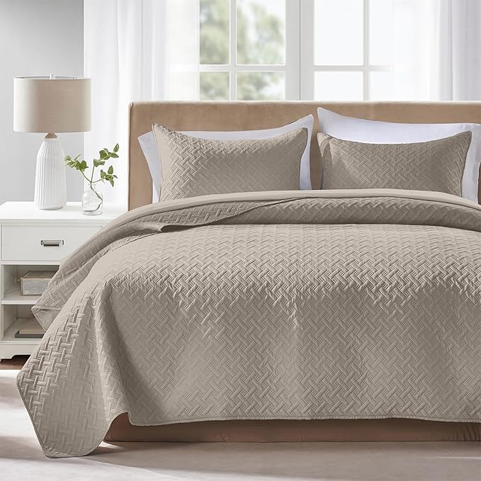 FLYMME Quilts King Size, Lightweight Taupe Bedspreads, Basket Weave Pattern by FLYMME