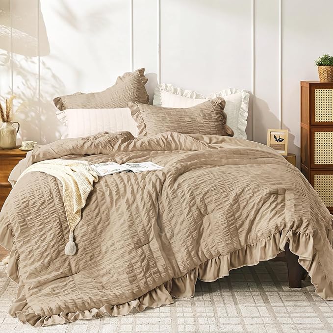 JOLLYVOGUE Full Size Comforter, 3 Pieces Khaki Seersucker Lightweight Full Size by JOLLYVOGUE
