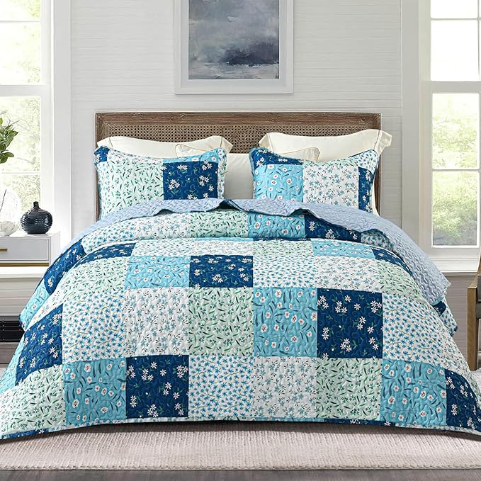 Whale Flotilla Patchwork Quilt King Size, Extra Soft Boho Floral Bedspreads by WHALEFLOTILLA