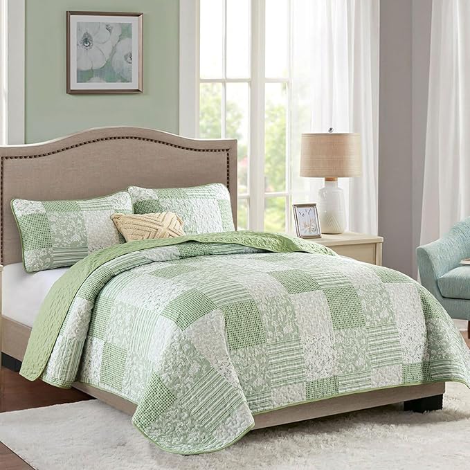 Mybedsoul Light Green Quilt Set Queen Size, 3 Pieces Plaid Floral Bedspread Set - Image 2