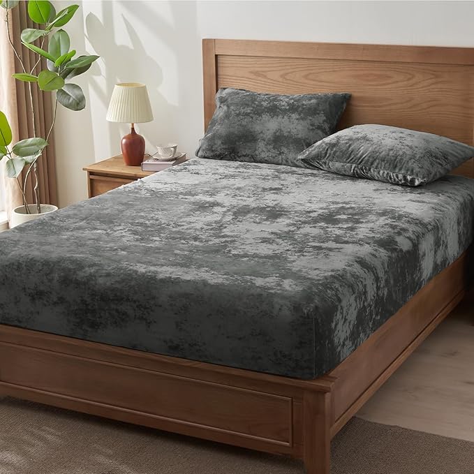 BEDELITE Velvet Fitted Sheet and Pillowcase Set, Luxury Soft Fuzzy Bottom Sheet - Image 6