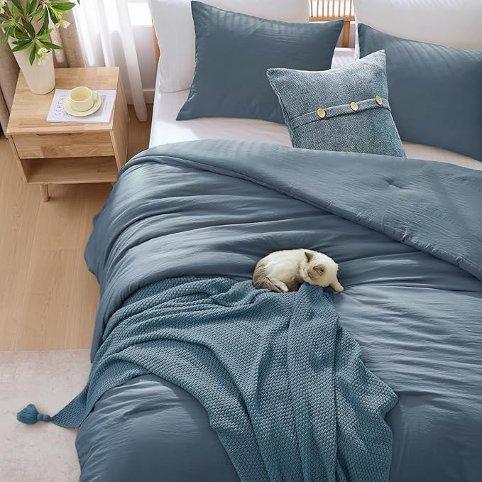WRENSONGE Full Size Comforter Sets - Image 3