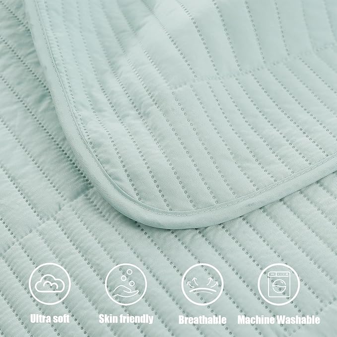 Whale Flotilla Ultra Soft King Quilt Bedding Set, Lightweight Microfiber Aqua - Image 7