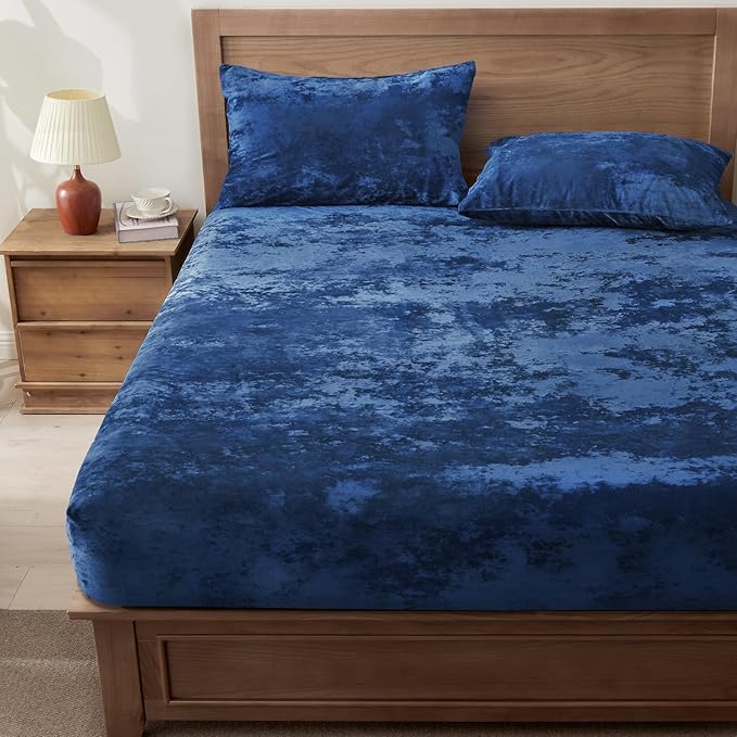 BEDELITE Velvet Fitted Sheet and Pillowcases Set, Luxury Soft Fuzzy Bottom Sheet - Image 9