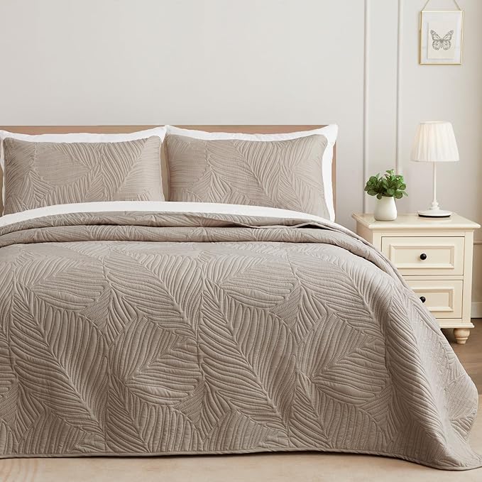 Exclusivo Mezcla Twin Quilt Bedding Set, Lightweight Taupe Quilts Twin Size - Image 7