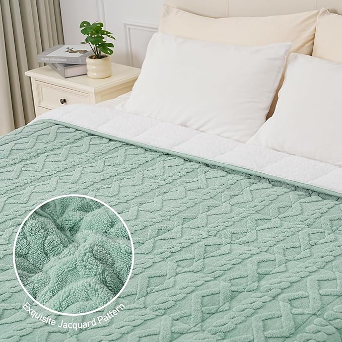 Wemore Weighted Blanket for Adults Twin Size 12 lbs, Dual Sided Soft Fuzzy - Image 5