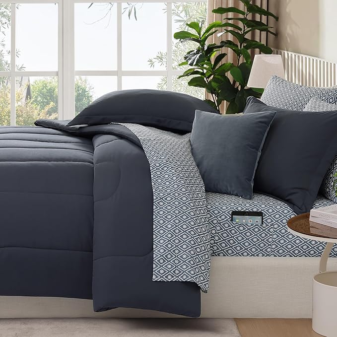 Monbix Queen Comforter Set - Image 3