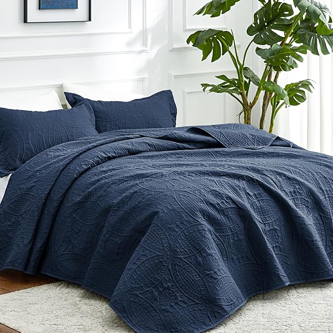 Love's cabin Quilts for Queen Bed Navy Blue Bedspreads - Image 2