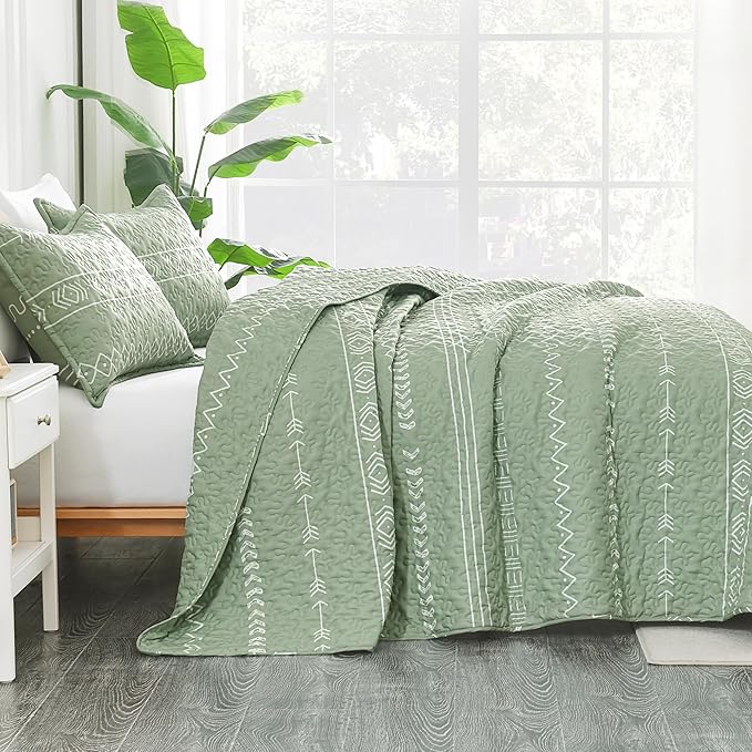 Andency Sage Green California King Quilt Set, 3 Pieces Boho Lightweight Soft - Image 3