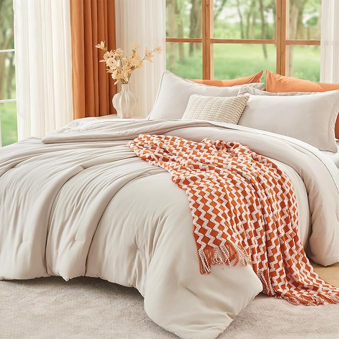 MUXHOMO Beige Twin/Twin XL Comforter Set, All Season Ultra Soft Down by MUXHOMO