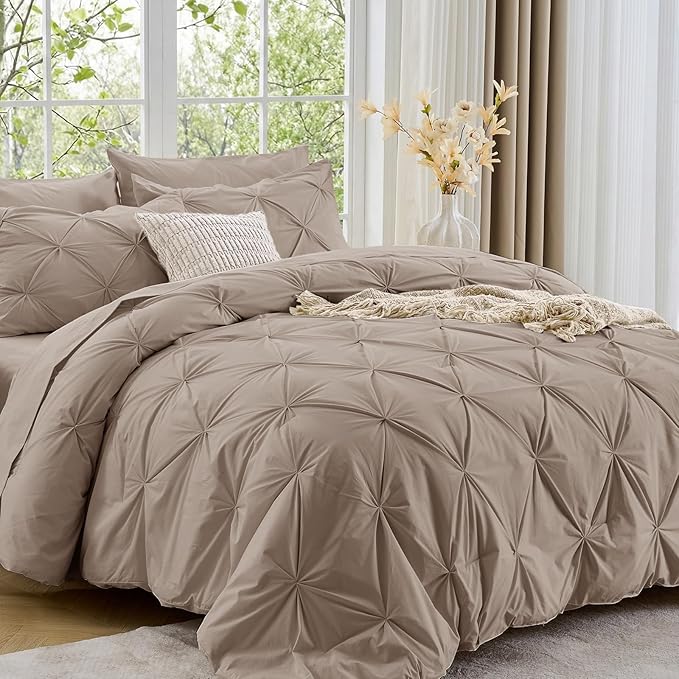 Sasttie Queen Comforter Set, 7-Piece Bed in a Bag, Pintuck Bedding Sets by SASTTIE