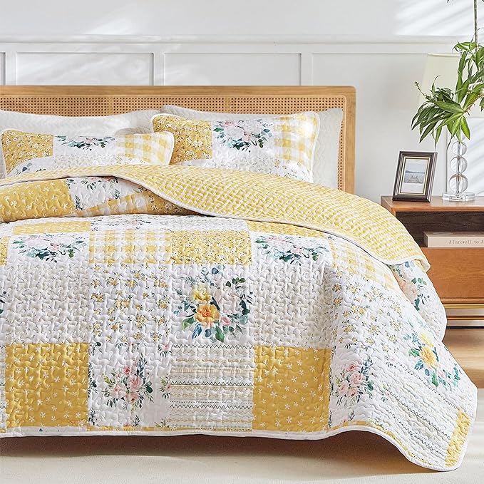 Joyreap 2 Pieces Floral Patchwork Quilt Set Twin, Soft n Cozy Microfiber Quilt - Image 3