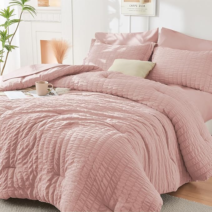 HYMOKEGE Rose Gold Duvet Cover King Size, Ultra Soft 3-Piece Seersucker Duvet - Image 2