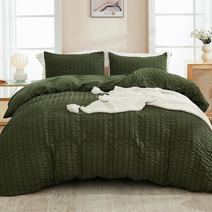 AveLom Dark Olive Green Seersucker Duvet Cover Set Queen, 3 Pieces, Ultra Soft by AveLom