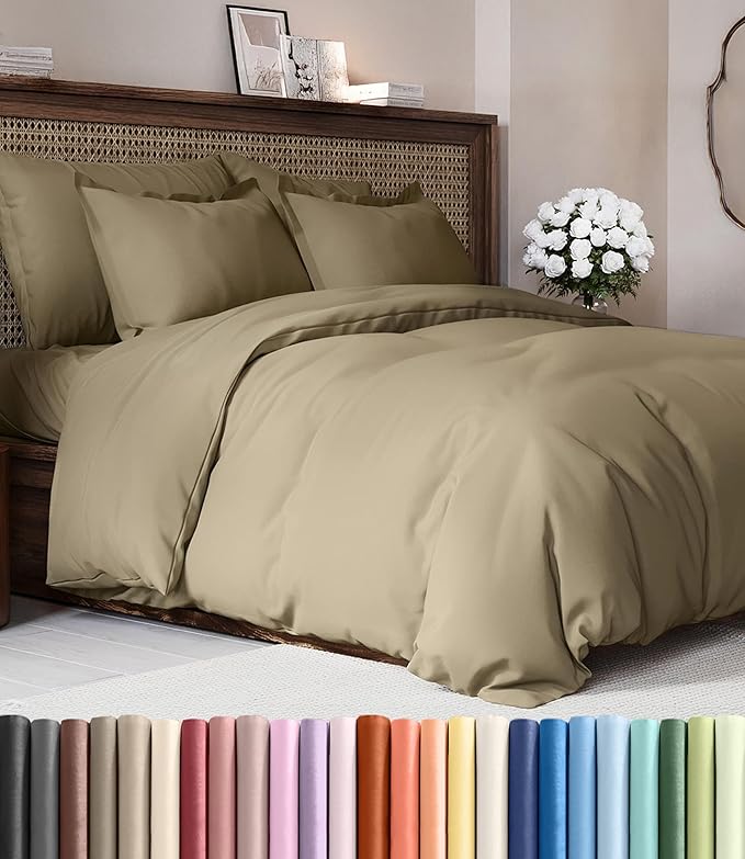 Duvet Cover Queen Size Set by CGKUnlimited