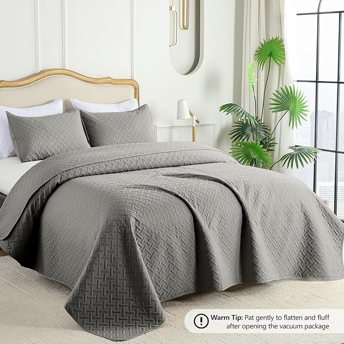 FLYMME Dark Grey King Quilt Bedspreads, 3 Pieces Lightweight Bedding Sets - Image 2